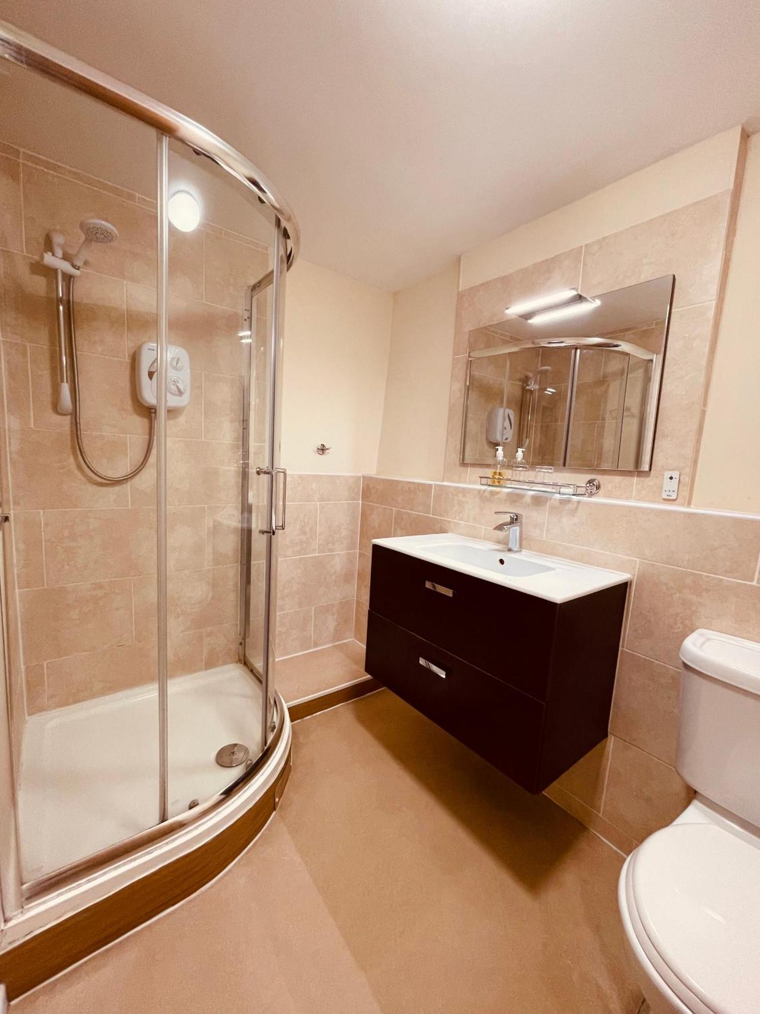 Llanfyllin Cain Valley Hotel חדר תמונה